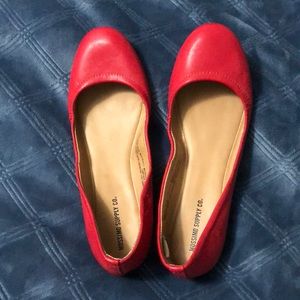 Barely worn red flats
